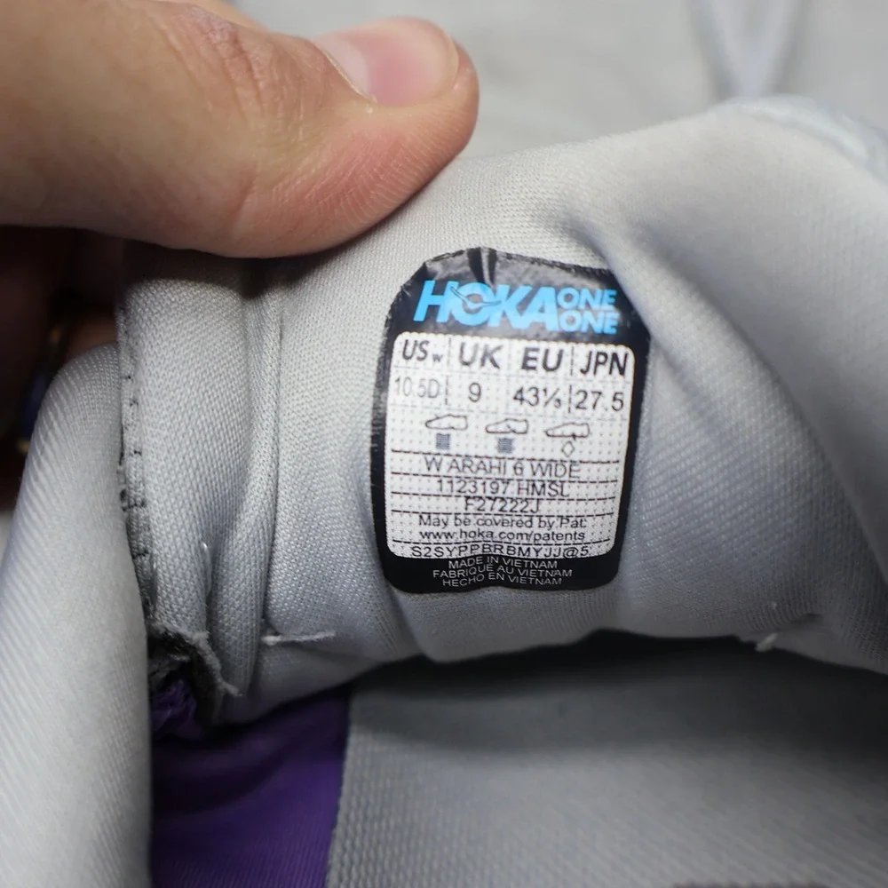 Hoka‎ Women 10.5D Wide Athletic Shoes Grey Arahi 6 Lightweight Running Chunky